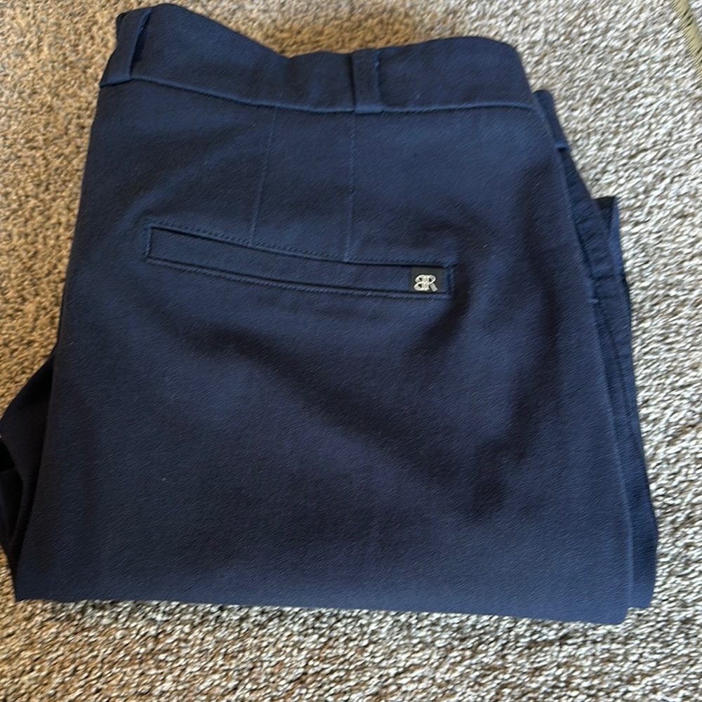 Banana Republic Blue Chinos Classic Design cropped 
Straight leg NAVY